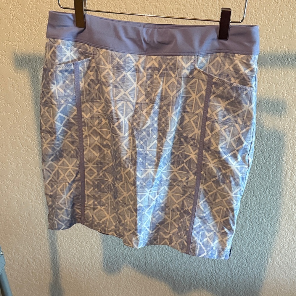 Adidas golf skort Geometric Patterned Skirt in purple/blue and White